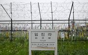 De grens tussen Noord- en Zuid-Korea. beeld AFP, Jung Yeon-je