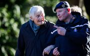 De destijds 102 jarige majoor Kenneth George Mayhew bij de Dodenherdenking in 2019 op Militair Ereveld Grebbeberg. beeld ANP, VINCENT JANNINK