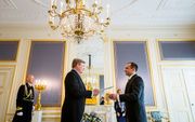 Koning Willem-Alexander ontvangt de geloofsbrieven van de ambassadeur van Hongarije, Anbdras Kocsis. beeld ANP, Bart Maat