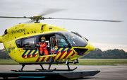 Traumahelikopter LifeLiner 5 vertrekt vanaf vliegbasis Volkel om een coronapatient op te halen bij ziekenhuis Erasmus MC in Rotterdam, oktober 2020. beeld ANP, ROBIN VAN LONKHUIJSEN