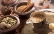 ”Koffie en kardemom” herinnert aan een jeugd in Irak. In Arabische landen wordt kardemom samen met koffiebonen gemalen.  beeld iStock