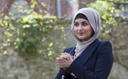 Zehra Sariaslan: „Door een hoofddoek te dragen, laat ik zien dat ik moslima ben. Voor mij betekent het geloof vooral: heb een goed hart, zet je in voor de samenleving.”  beeld RD, Anton Dommerholt
