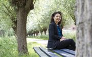 Tiffany Pham (45) kwam als jong meisje zonder ouders aan in Nederland. De Vietnamese verwierf zich met vallen en opstaan een plekje in Nederland. Als zelfstandig coach begeleidt ze vluchtelingen. beeld RD, Anton Dommerholt