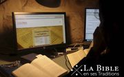 De website bibletraditions.org zal vertalingen presenteren van de verschillende originele Bijbelse versies. beeld Alfred Mullder