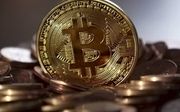 De volledig electronische munt Bitcoin is succesvol geworden vanwege de complexe blockchaintechniek die er achter zit. beeld Pixabay
