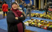 Rahma Hulsman (foto) richtte in 2010 de Islamitische Voedselbank op. „Veel mensen uit onze doelgroepen zijn opgegroeid in een schaamtecultuur. Die zie je niet snel in de rij bij de gewone voedselbank.” beeld Cees van der Wal