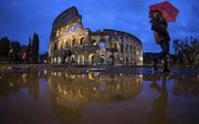 Het Colosseum in Rome staat voor een goede 150 miljoen in de boeken. Vergeleken met bijvoorbeeld de staatsarchieven in Florence is dat een koopje. beeld EPA, Angelo Carconi