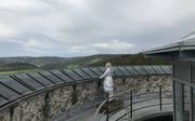 Vanaf het dak van de toren hebben bezoekers een mooi uitzicht over de beboste omgeving. beeld RD