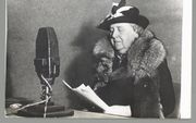 Koningin Wilhelmina sprak haar onderdrukte volk regelmatig toe via Radio Oranje. beeld Nationaal Archief