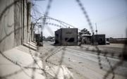 De Israëlische autoriteiten sloten de grensovergang Kerem Shalom tussen Gaza en Israël vorige week af voor goederenvervoer, met uitzondering van voedselproductenen en medicijnen. beeld EPA, Haitham Imad
