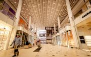 Het nieuwe winkelcentrum Hoog Catharijne in Utrecht is volgens Piet Oskam een „kathedraal van het hedendaagse hedonisme, waarin het consumentisme zeven dagen per week wordt gepraktiseerd.” beeld ANP