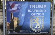 “Trump is een vriend van Sion”, staat hier te lezen. Of hij Israël ook echt verder helpt? beeld A. Muller.