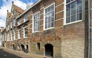 Berckepoort in Dordrecht, woonhuis van de stadssecretaris en logement van Britse synodeleden in 1618-1619. beeld Jan Geerlings