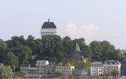 De tijdelijke donjon in 2005. De herbouw van de middeleeuwse toren gaat definitief niet door.  beeld Stichting Donjon, Jeroen de Groot.