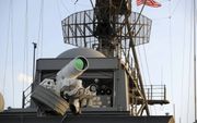 De Amerikaanse marine test het Laser Weapon System (LaWS) op het fregat USS Ponce. beeld US Navy