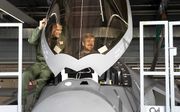 Koning Willem-Alexander in de cockpit van de F-35. beeld ANP