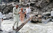 De gevolgen van stortregens in de Pakistaanse regio Kasjmir. beeld EPA