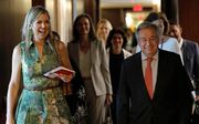 Koningin Máxima is deze week naar New York gereisd om het tienjarig bestaan van haar VN-taak te bespreken met António Guterres (R), secretaris-generaal van de Verenigde Naties. beeld EPA