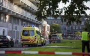 AMSTERDAM. Bij een schietpartij in de Bijlmer werd op 8 augustus een man op straat neergeschoten. Het slachtoffer werd ter plekke gereanimeerd en is vervolgens zwaargewond naar het ziekenhuis gebracht. Daar is hij overleden. Het is slechts een van de schi