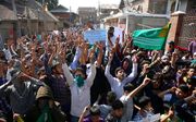 Protesten in de Indiase stad Srinagar, Kasjmir, vrijdag. beeld EPA, Farooq Khan
