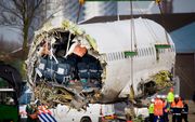 Verschillende delen van de Turkse Boeing die in 2009 bij Schiphol crashte, werden op diepladers getakeld. beeld Capital Photos