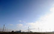 Windmolens bij De Eemshaven. beeld ANP