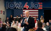 Joe Biden tijdens een campagnebijeenkomst in Dubuque, Iowa. beeld EPA