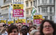 Demonstratie tegen Johnson, vorige maand in Londen. beeld EPA
