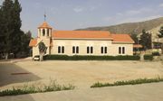 De kerk op de campus in Anjar. beeld RD