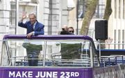 UKIP-leider Farage wil van het referendum een 'onafhankelijkheidsdag' maken. beeld EPA, FACUNDO ARRIZABALAGA
