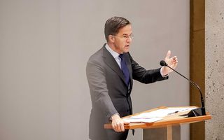 Premier Rutte verdedigt het coalitieakkoord. beeld ANP, Robin van Lonkhuijsen