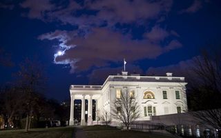 WASHINGTON. Niemand kan ontkennen dat Trump behoorlijk wat heilige huisjes in Washington overhoop heeft geschopt.  beeld EPA, Jim Scalzo