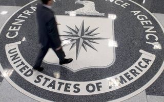 Trump verkeert in een spagaat omtrent de CIA en de FBI. Hij heeft de diensten nodig om de veiligheid van het land te waarborgen, maar wantrouwt ze tegelijktijd diep. beeld AFP, Saul Loeb