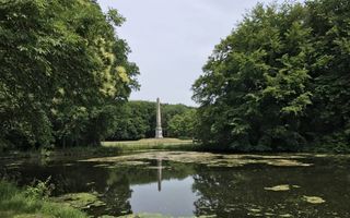 De Naald van Rijswijk herinnert aan paleis Huis ter Nieuburch waar in 1697 de Vrede van Rijswijk werd gesloten. beeld RD