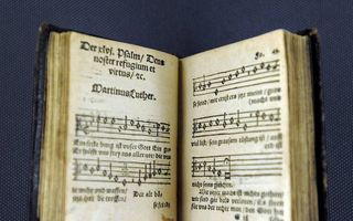 Het lied ”Ein feste Burg ist unser Gott” van Maarten Luther in het gezangboek van Joseph Klug uit 1533. beeld epd-bild, Norbert Neetz