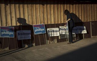 In de Amerikaanse staat Tennessee strijden Phil Bredesen en Mariah Philips om een Senaatszetel. beeld AFP, Drew Angerer