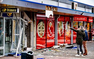Een enorme ravage door een plofkraak op een geldautomaat in Spijkenissen, oktober 2019. beeld ANP