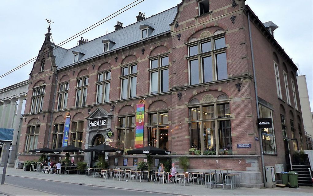 Cultureel centrum De Balie in Amsterdam wil 'kerkdiensten' gaan beleggen om het publiek podiumkunsten te bieden tijdens de lockdown. beeld Wikimedia