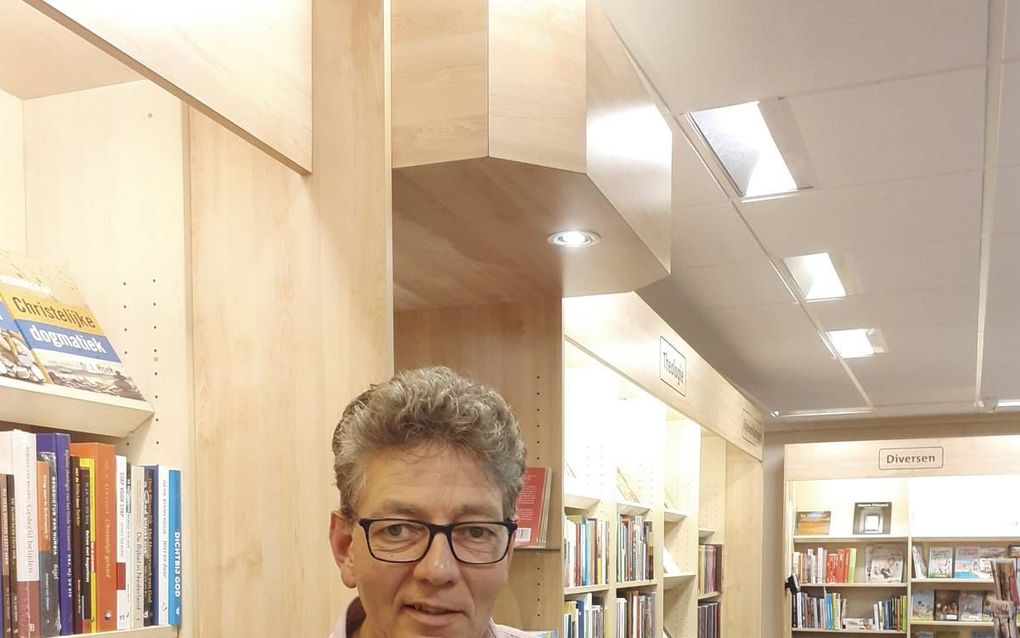 Frits Hardeman, boekhandelaar in Ede. beeld RD