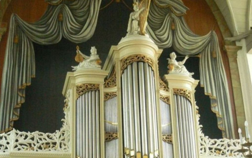 Het Bätzorgel in de Pieterskerk in Breukelen. Ds. Wegman verleent sinds vorig jaar bijstand in het pastoraat in de gemeente rondom de Pieterskerk. beeld reliwiki.nl