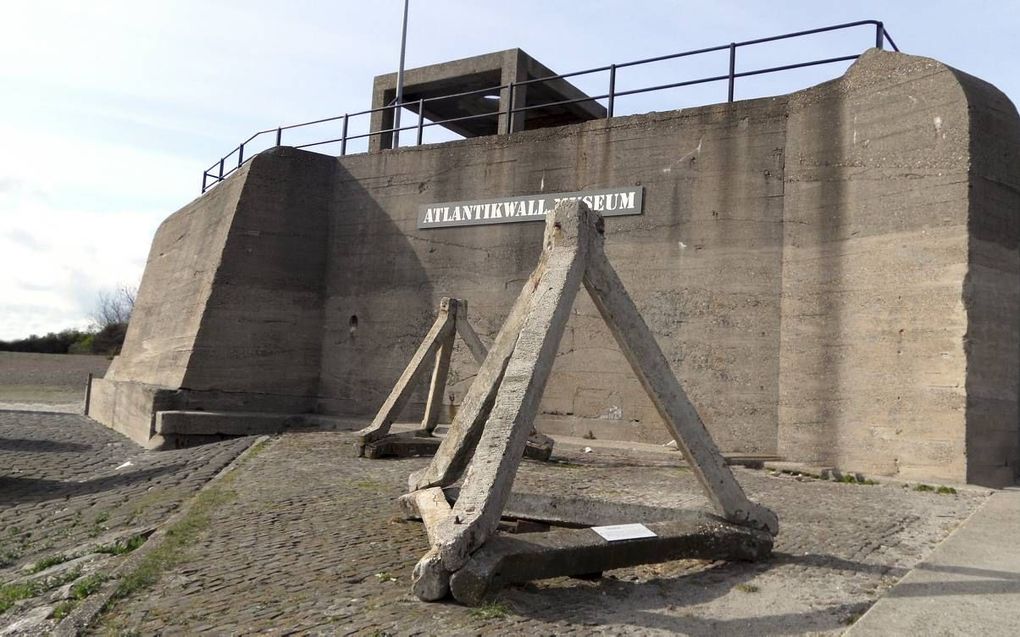 De zogeheten Tafelbunker bij Hoek van Holland. Foto Wim Eradus