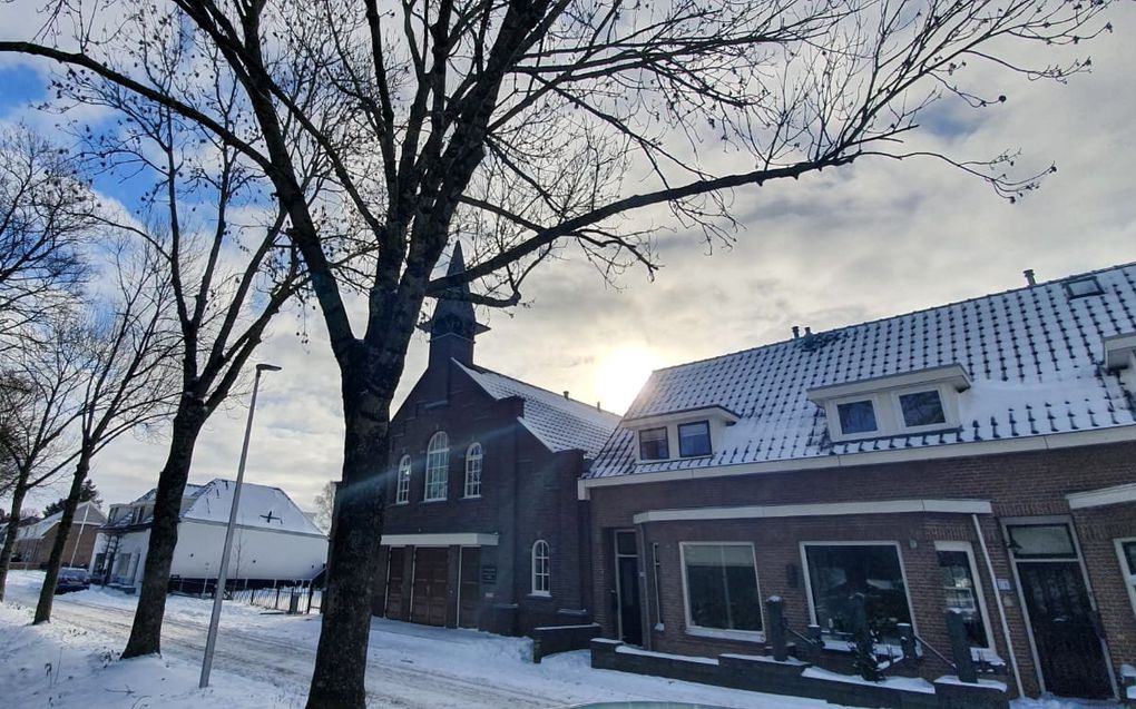 Een foto van Martin Boot van het kerkgebouw van zijn eigen gemeente, de gereformeerde gemeente in Nederland te IJsselmuiden. beeld Reliwiki, Martin Boot