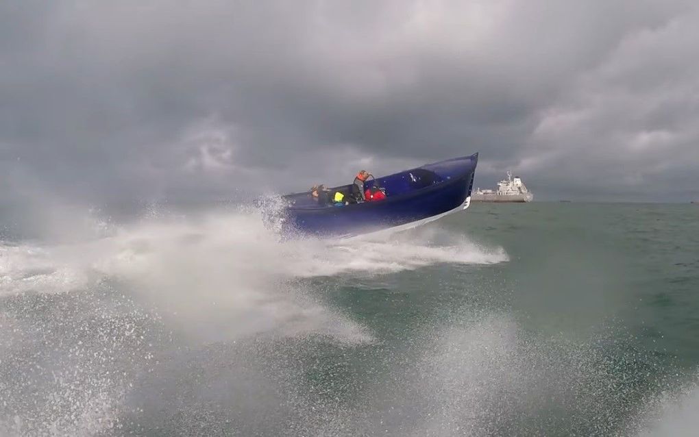 Prins Bernhard is vorige week met zijn sloep Waterdream s-850 Speedster van Vlissingen over de Noordzee naar Londen gevaren. beeld uit video YouTube