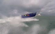 Prins Bernhard is vorige week met zijn sloep Waterdream s-850 Speedster van Vlissingen over de Noordzee naar Londen gevaren. beeld uit video YouTube