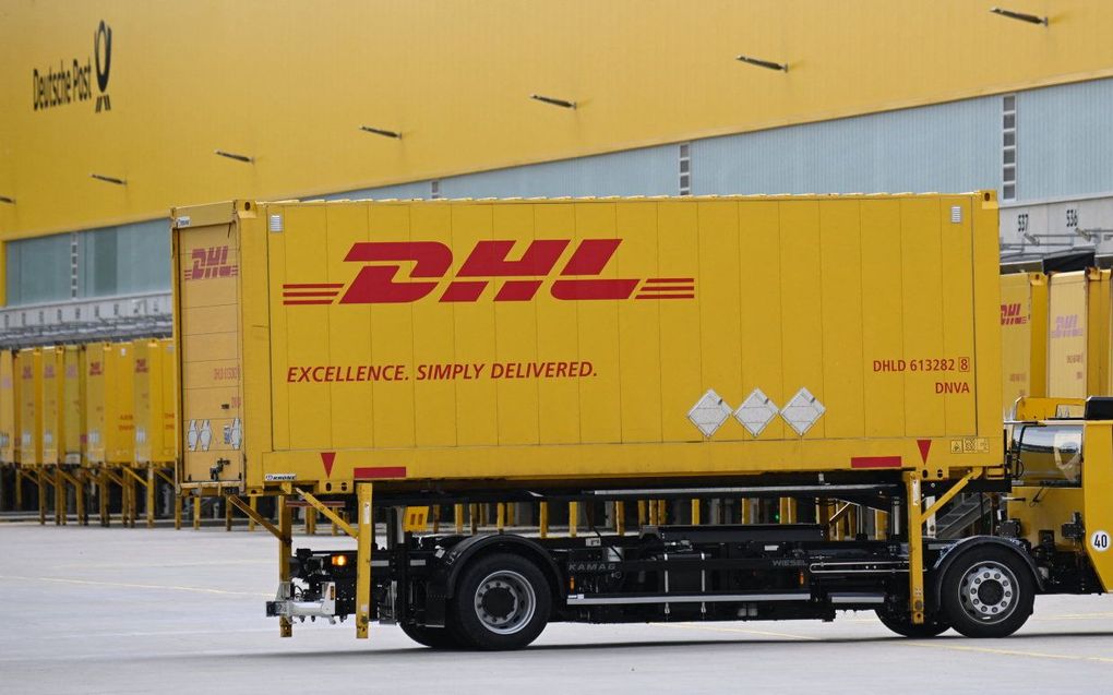 DHL gaat concurrentie met PostNL aan op Nederlandse postmarkt