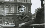 Max Wolff als bevrijder in Brussel. beeld Max Wolff
