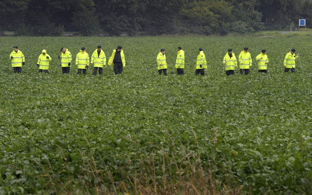 Duitse agenten zoeken naar Mirco. Foto EPA