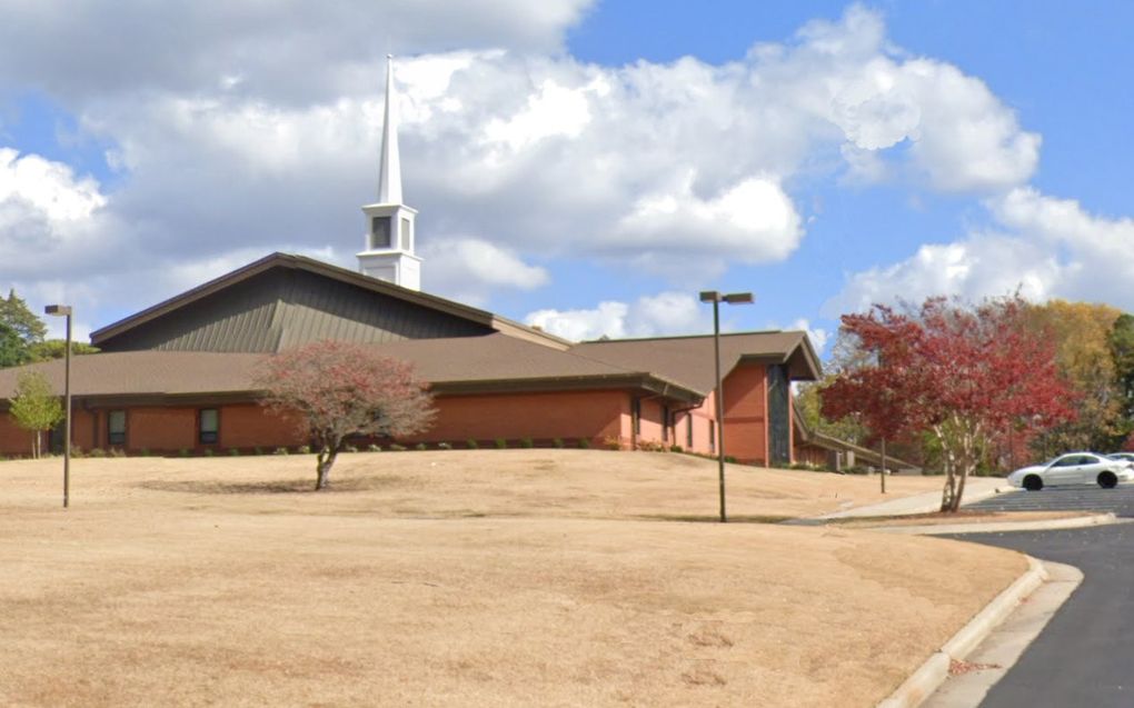 Gebouw van de Kerk van Jezus Christus van de Heiligen der Laatste Dagen in Huntsville, Alabama. beeld Google Street View