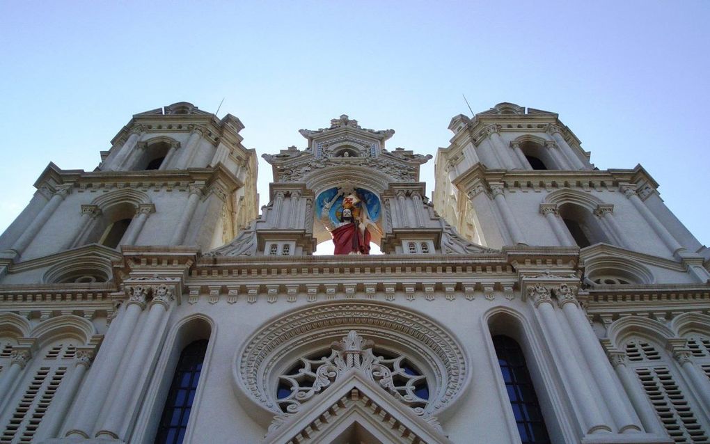 Een kerk in Hanoi, de hoofdstad van Vietnam. beeld D. den Boef