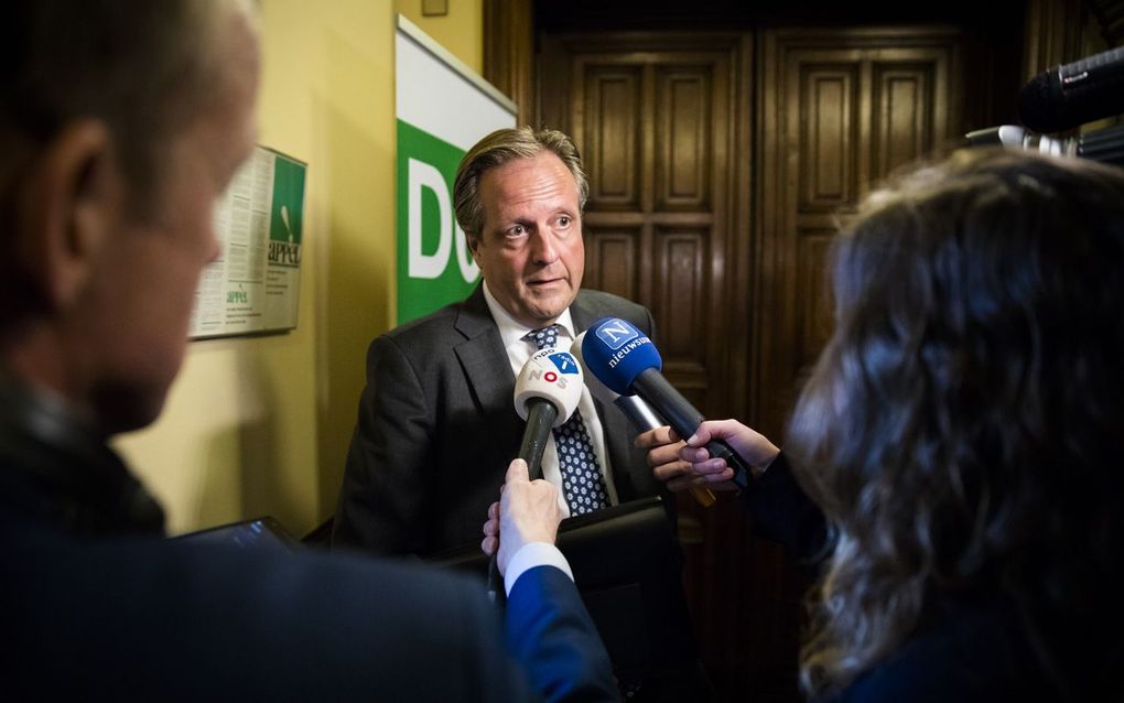 Alexander Pechtold (D66) geeft een toelichting op het vastlopen van de formatiegesprekken. beeld ANP